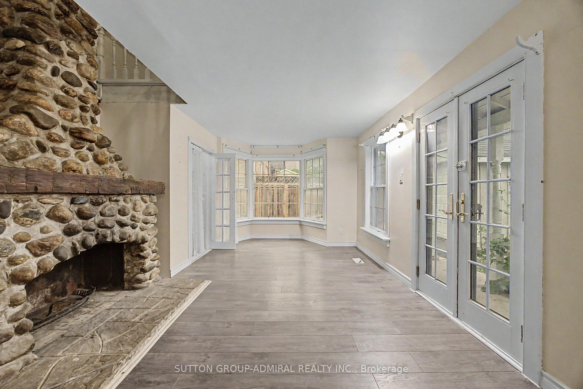 Photo 21 of 62 Centre Street W, Richmond Hill, Mill Pond — HOMEH