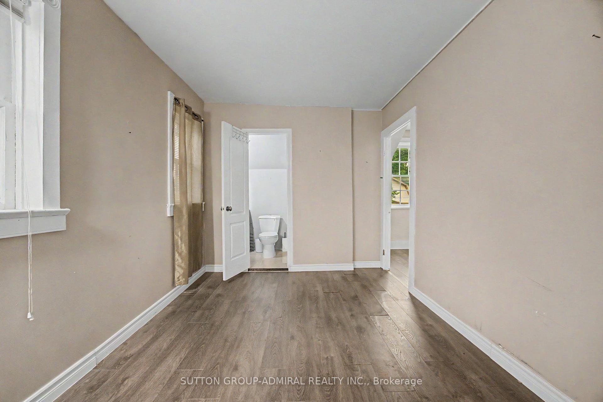 Photo 35 of 62 Centre Street W, Richmond Hill, Mill Pond — HOMEH
