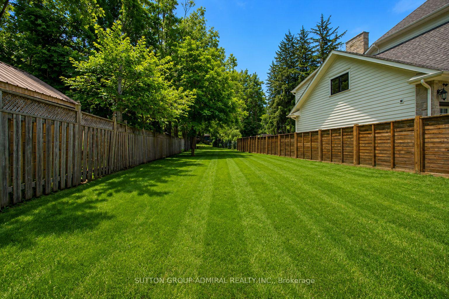 Photo 47 of 62 Centre Street W, Richmond Hill, Mill Pond — HOMEH