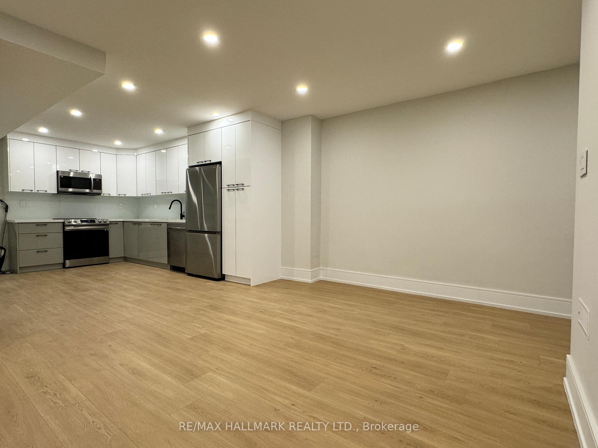 Front of Unit Main, 116 Bellevue Avenue