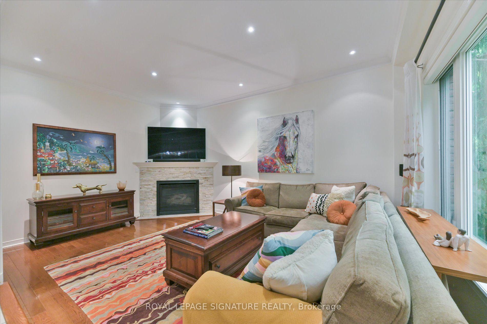 Photo 8 of 2044 Waterbridge Drive, Burlington, Rose — HOMEH