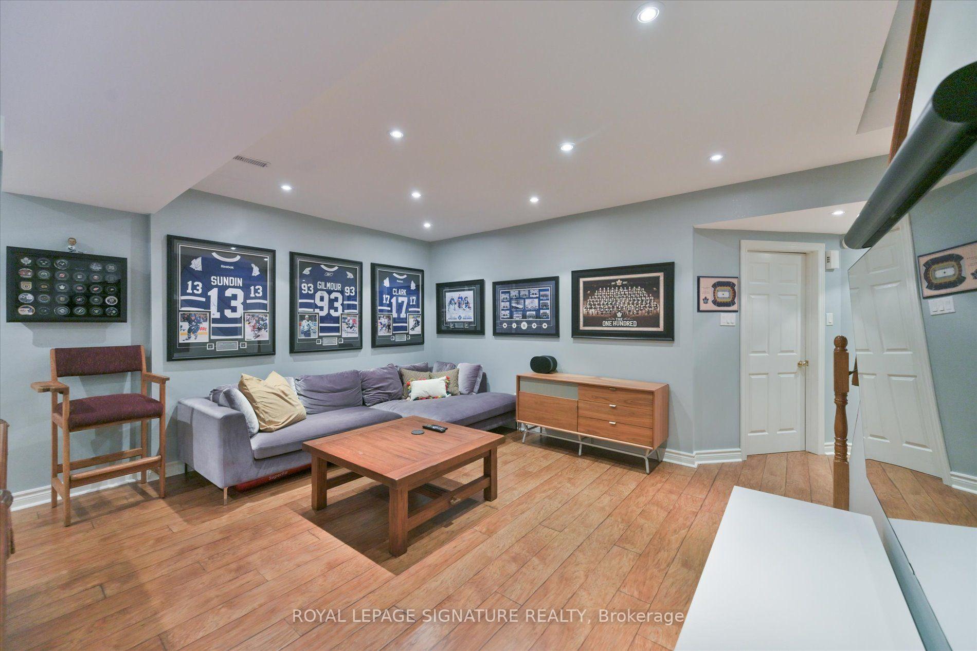 Photo 19 of 2044 Waterbridge Drive, Burlington, Rose — HOMEH