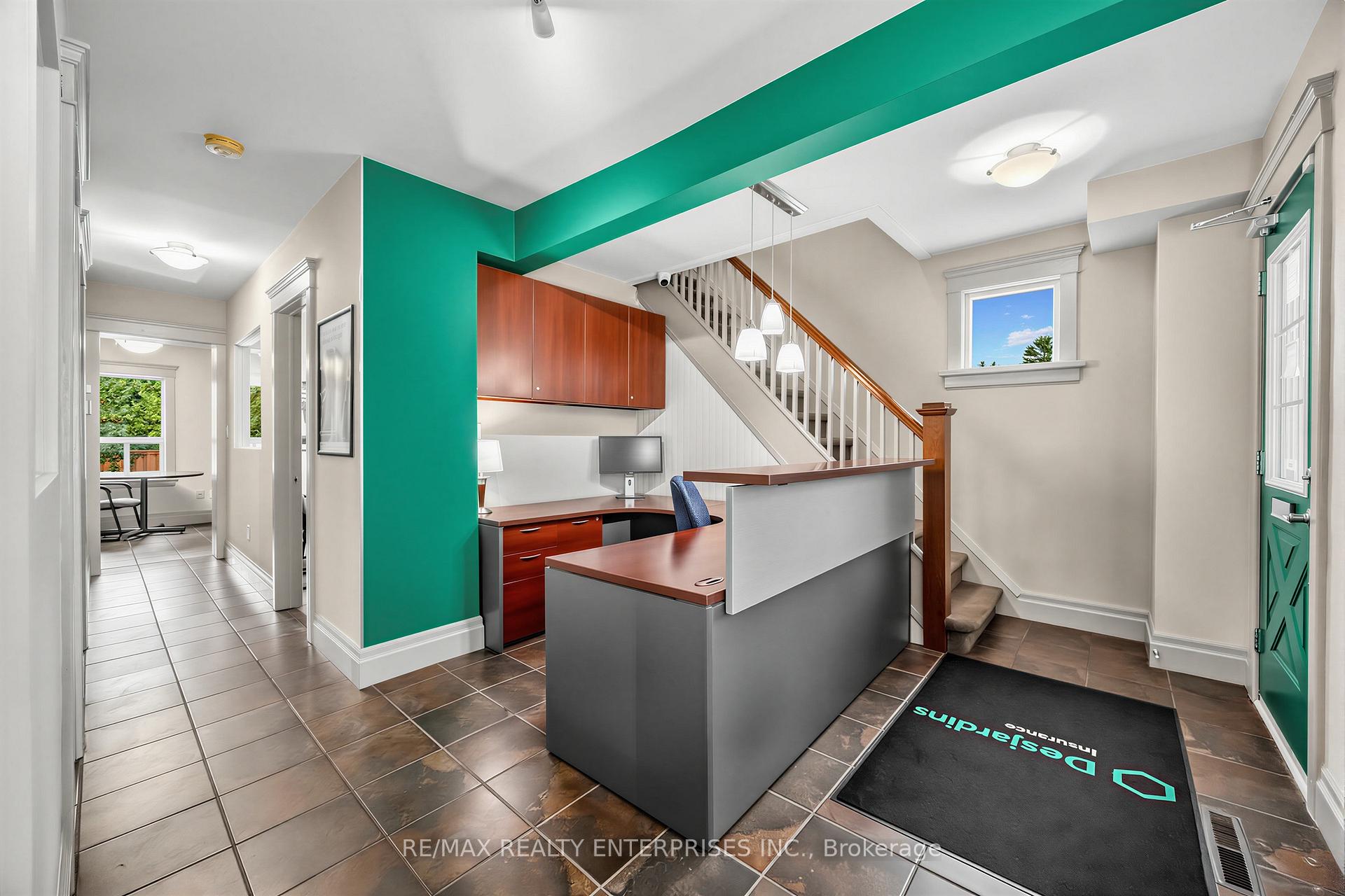Photo 7 of 3569 Cawthra Road, Mississauga, Applewood — HOMEH