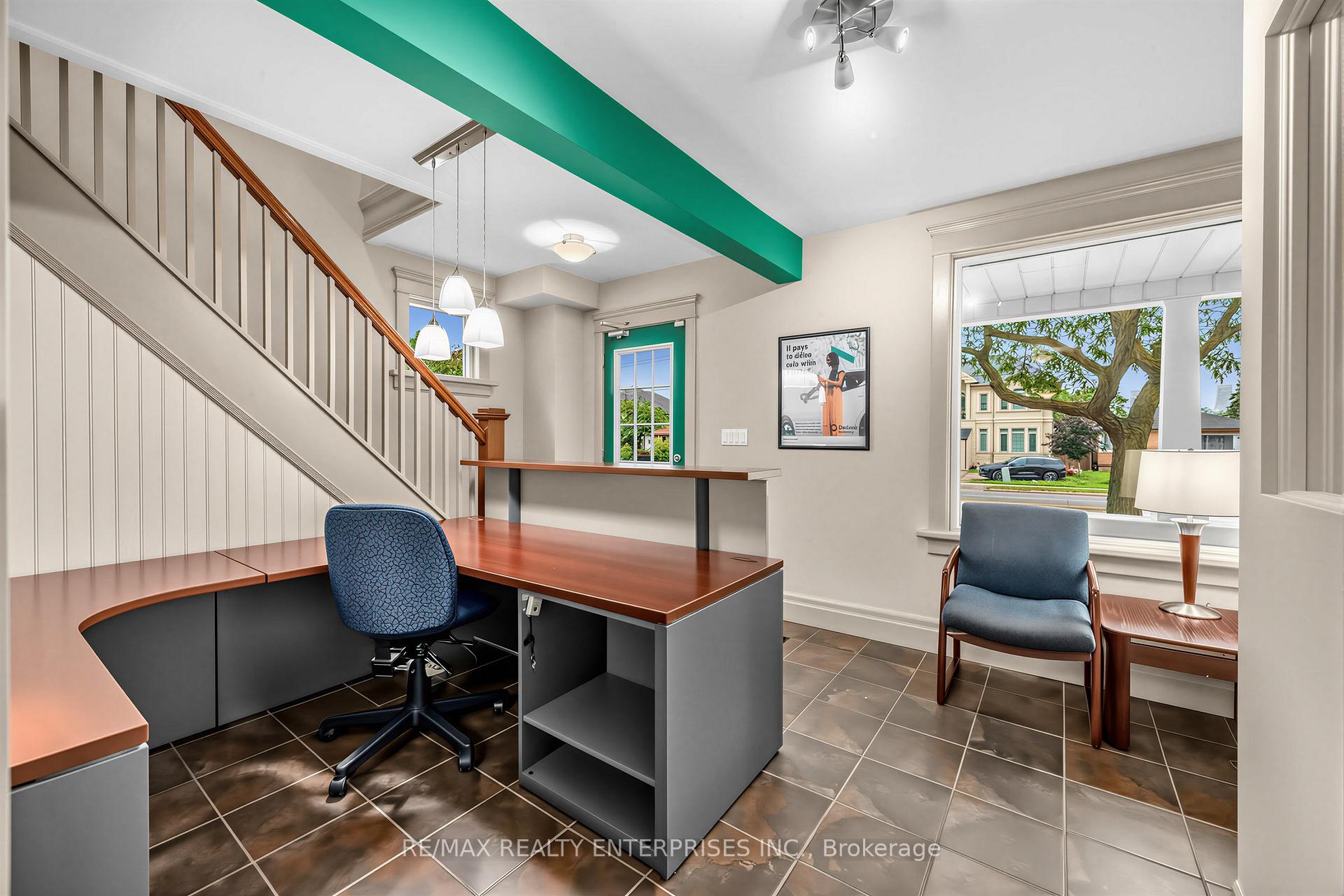 Photo 8 of 3569 Cawthra Road, Mississauga, Applewood — HOMEH