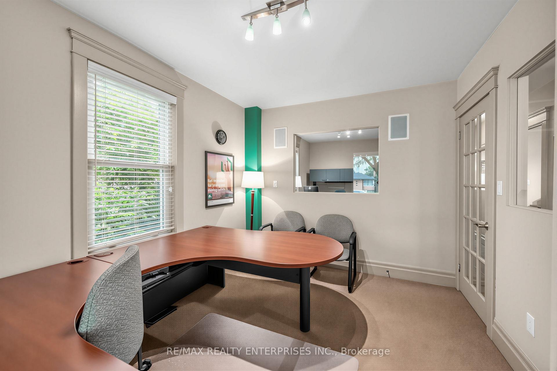 Photo 10 of 3569 Cawthra Road, Mississauga, Applewood — HOMEH