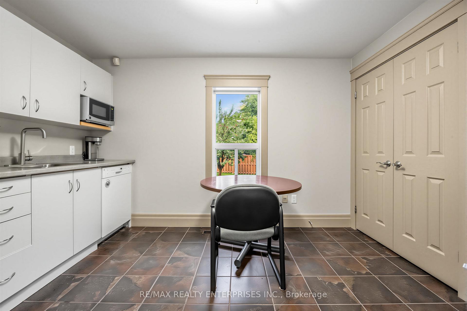 Photo 25 of 3569 Cawthra Road, Mississauga, Applewood — HOMEH