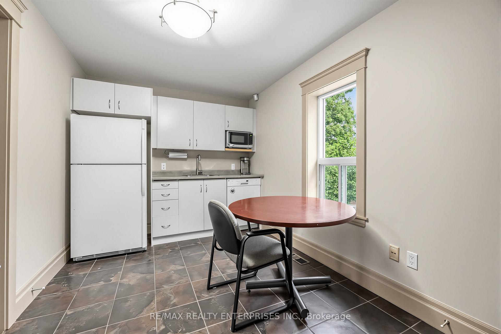 Photo 26 of 3569 Cawthra Road, Mississauga, Applewood — HOMEH
