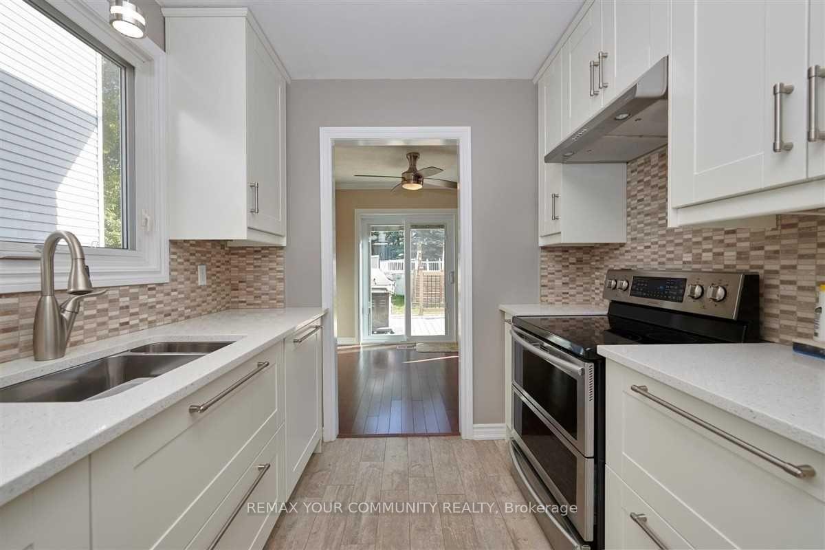 Photo 5 of 31 D'ambrosio Drive, Barrie, Painswick North — HOMEH