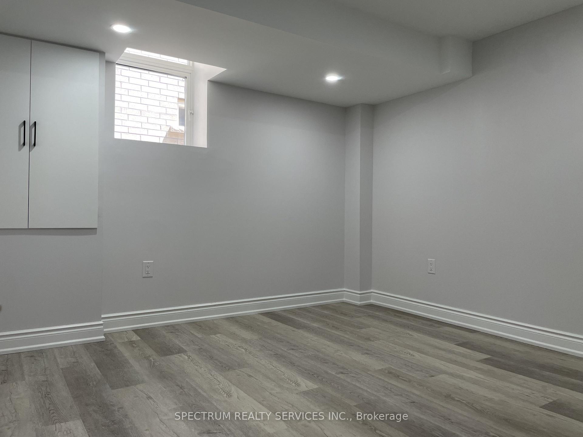 Photo 13 of Unit Basement, 27 Yale Drive, Hamilton, Mount Hope — HOMEH