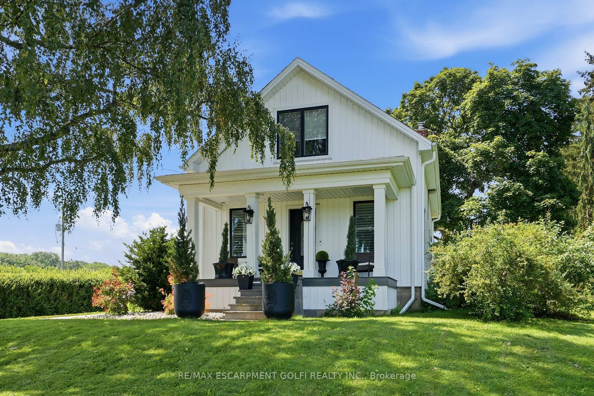 Photo 1 of 219 Ridge Road W, Grimsby, Grimsby Escarpment — HOMEH