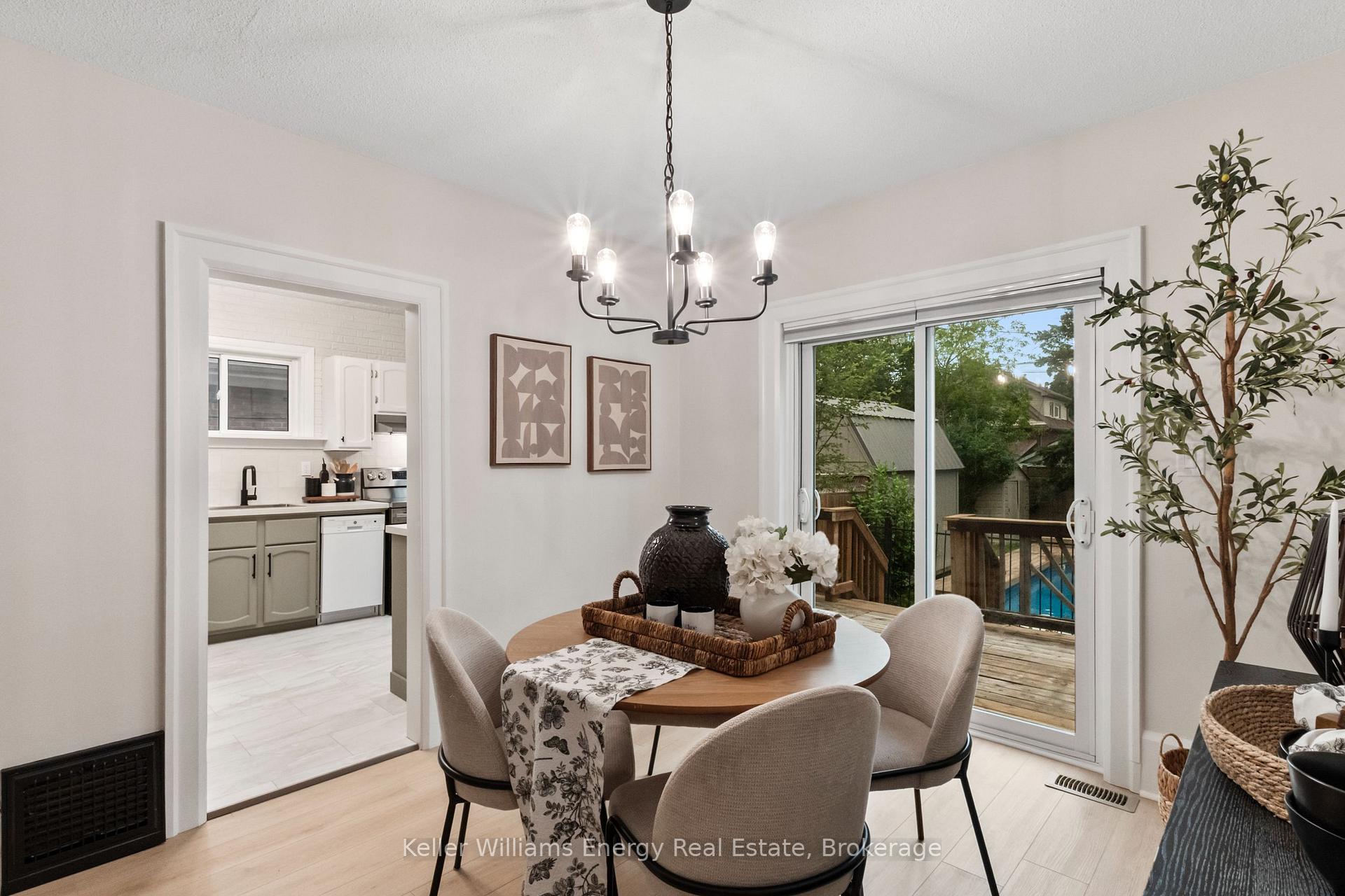 Photo 9 of 55 Arlington Avenue, Oshawa, O'Neill — HOMEH