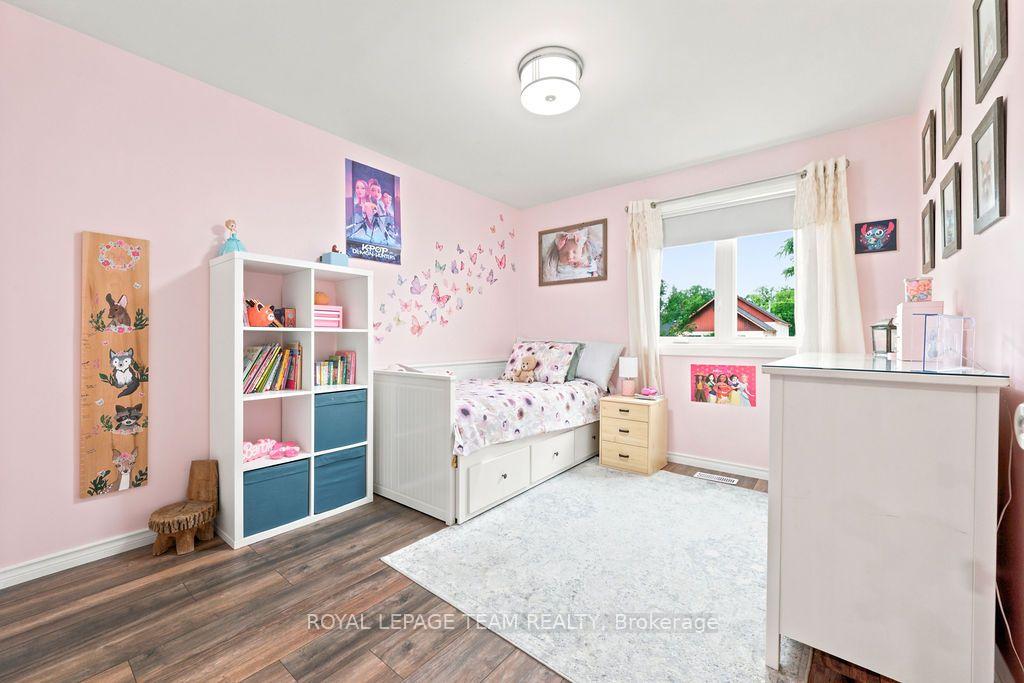 Photo 20 of 438 Raglan Street N, Renfrew, Renfrew — HOMEH