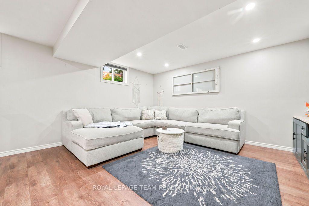 Photo 32 of 438 Raglan Street N, Renfrew, Renfrew — HOMEH