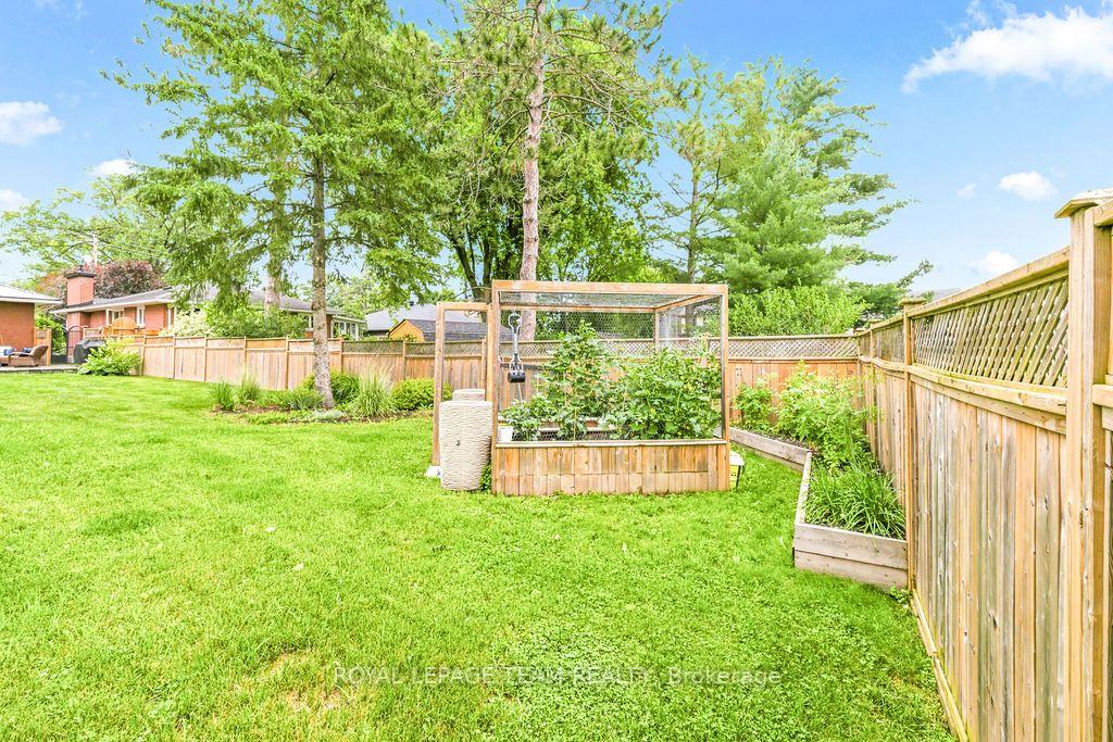 Photo 46 of 438 Raglan Street N, Renfrew, Renfrew — HOMEH