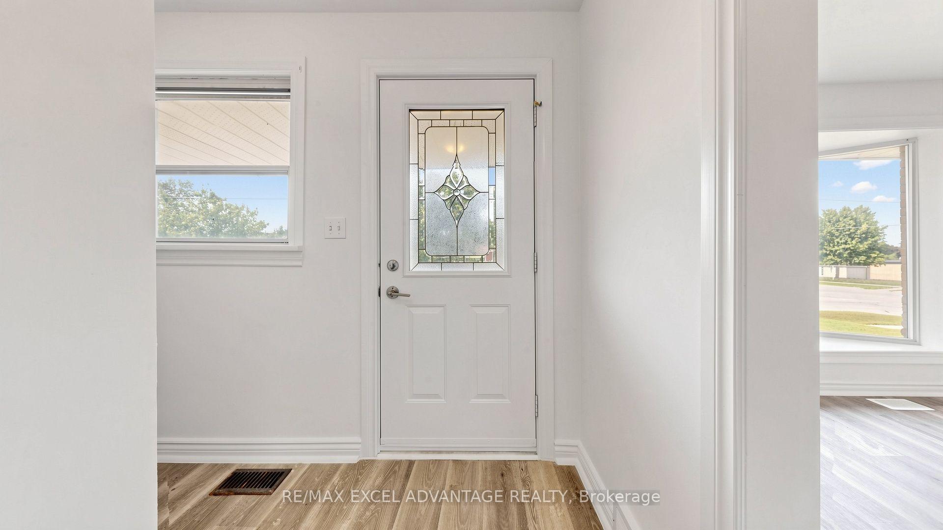 Photo 12 of Unit Lower, 479 Lowell Avenue, Oshawa, McLaughlin — HOMEH
