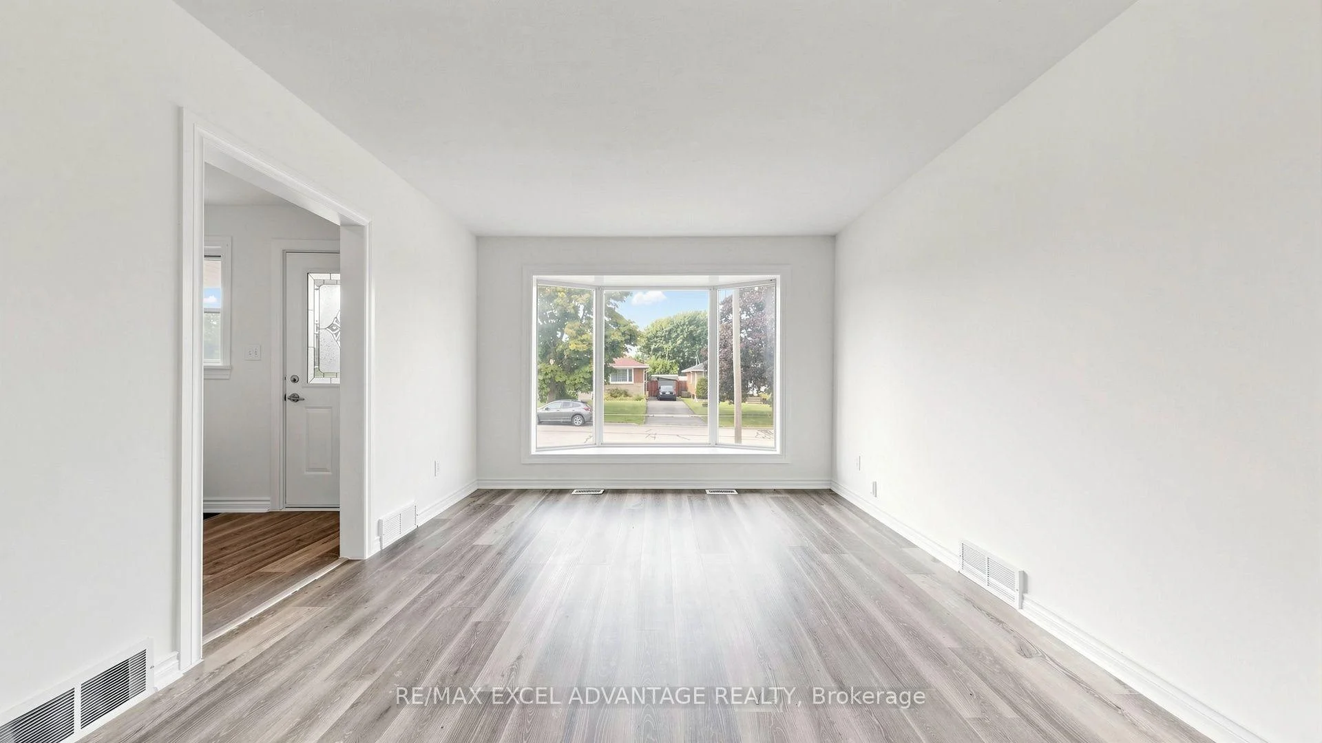 Photo 20 of Unit Lower, 479 Lowell Avenue, Oshawa, McLaughlin — HOMEH