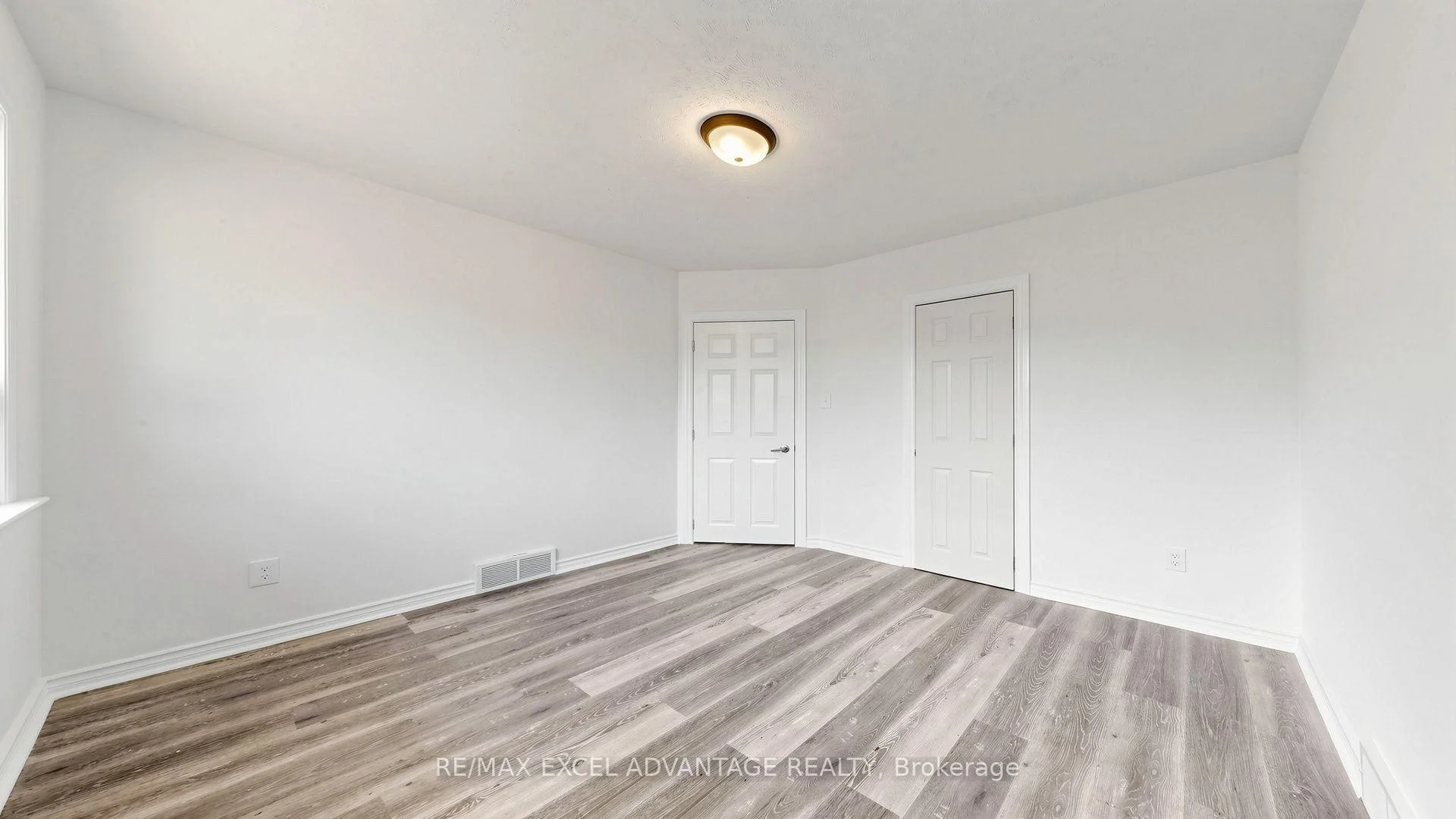 Photo 22 of Unit Lower, 479 Lowell Avenue, Oshawa, McLaughlin — HOMEH