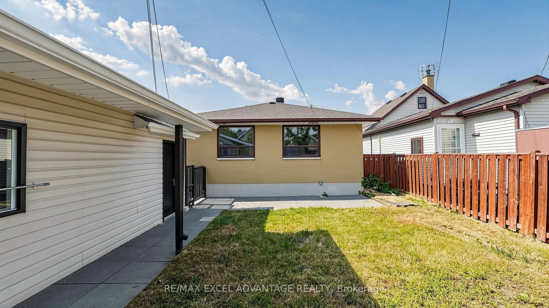 Photo 18 of Unit Lower, 479 Lowell Avenue, Oshawa, McLaughlin — HOMEH