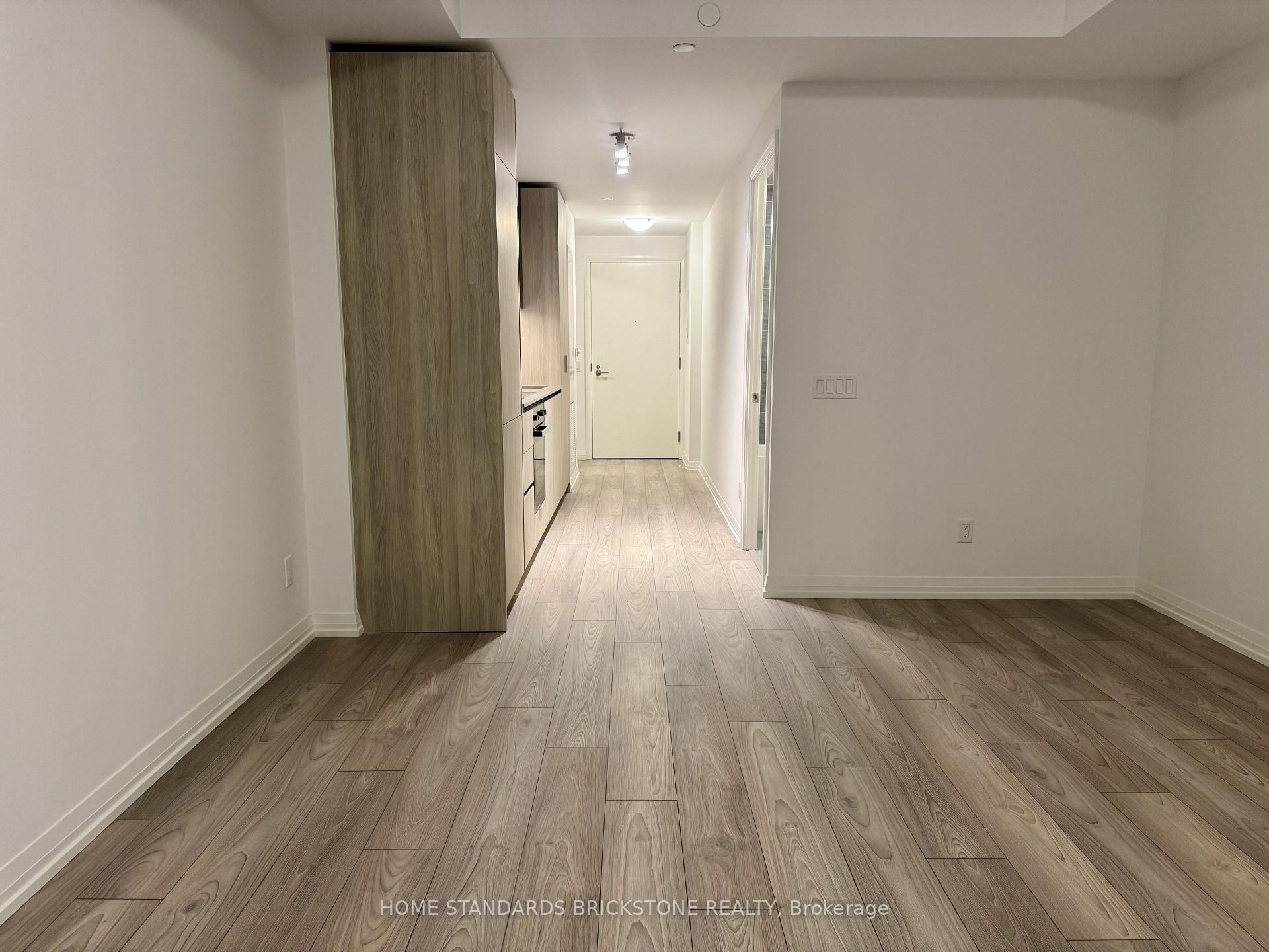 Photo 3 of Unit 1009, 400 King Street W, Toronto, Waterfront Communities — HOMEH
