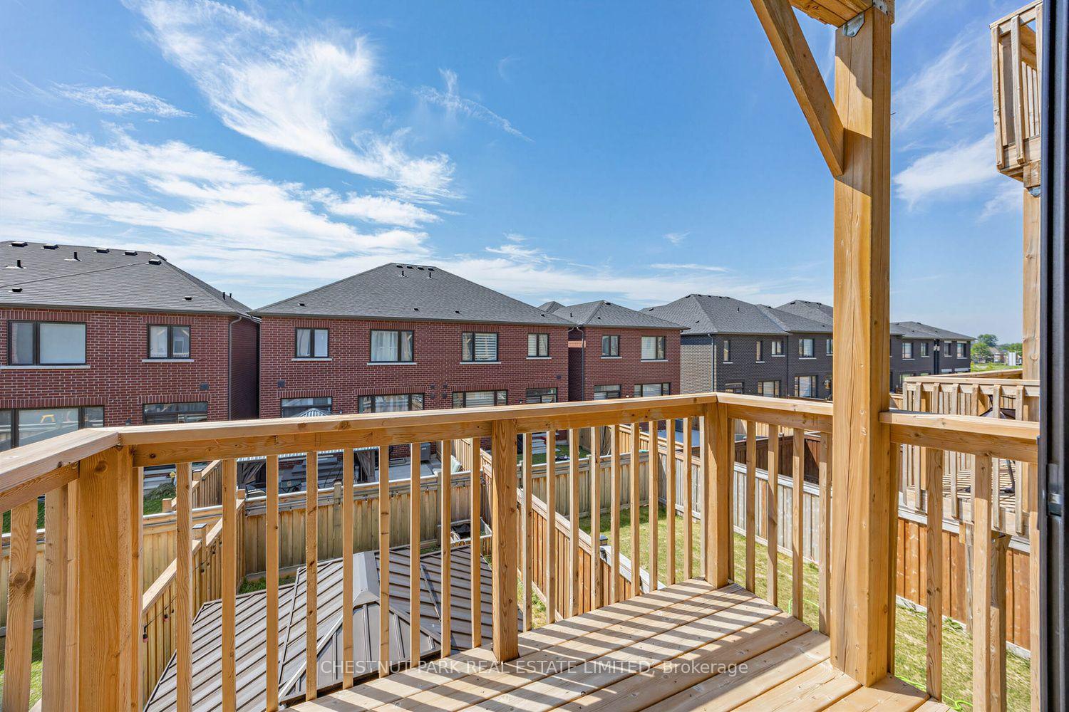 Photo 7 of 64 Douet Lane, Ajax, South East — HOMEH