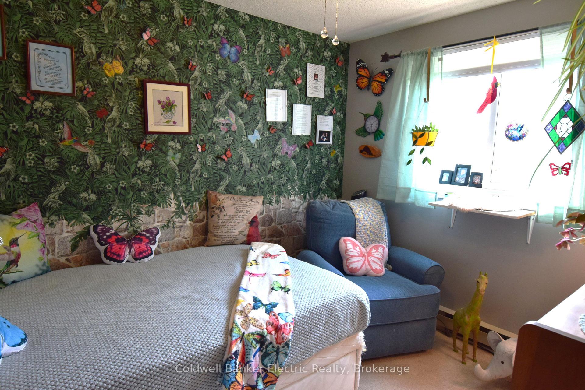 Photo 21 of Unit 104, 2418 Mountland Drive, Peterborough, Monaghan Ward 2 — HOMEH