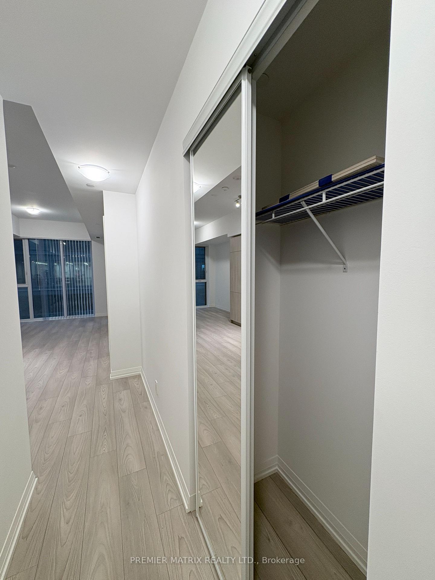 Photo 3 of Unit 720, 400 King Street W, Toronto, Waterfront Communities — HOMEH