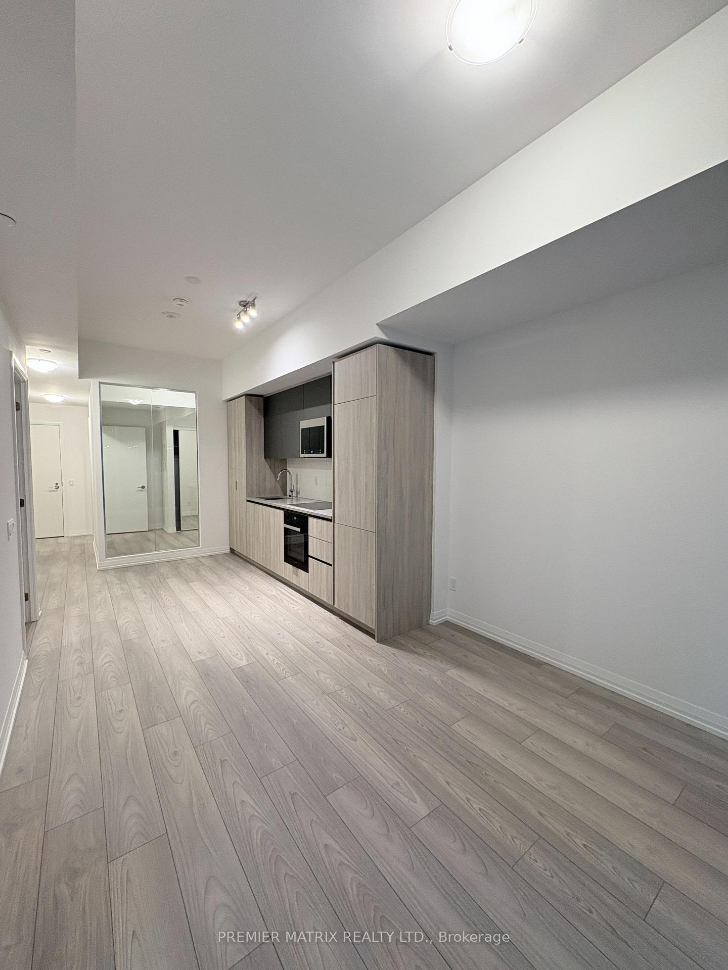 Photo 7 of Unit 720, 400 King Street W, Toronto, Waterfront Communities — HOMEH