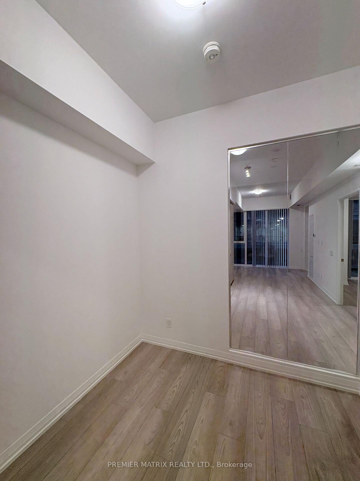 Photo 12 of Unit 720, 400 King Street W, Toronto, Waterfront Communities — HOMEH