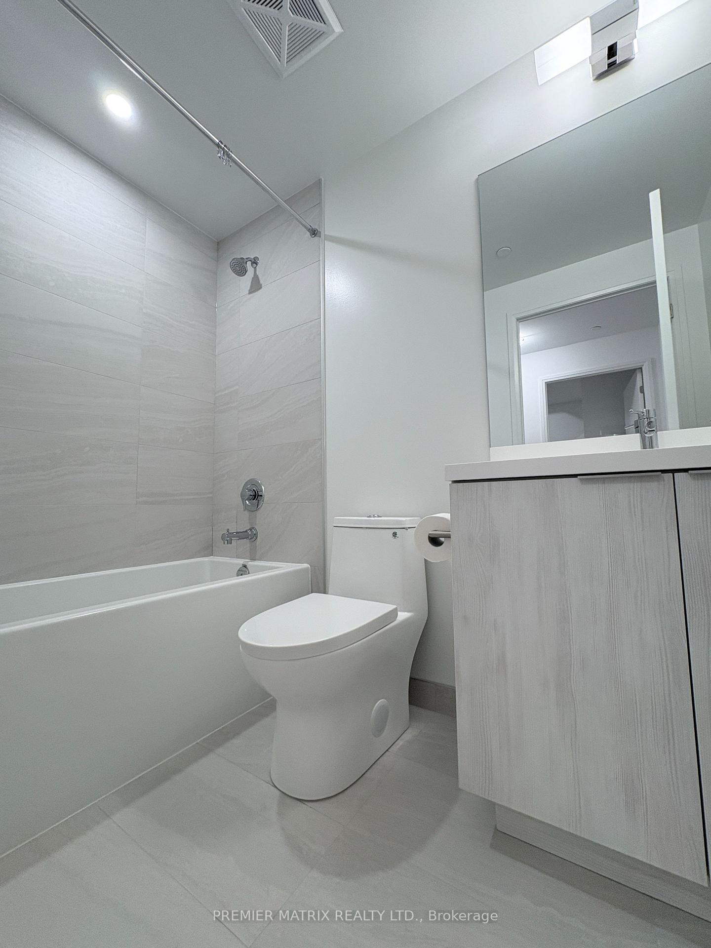 Photo 14 of Unit 720, 400 King Street W, Toronto, Waterfront Communities — HOMEH