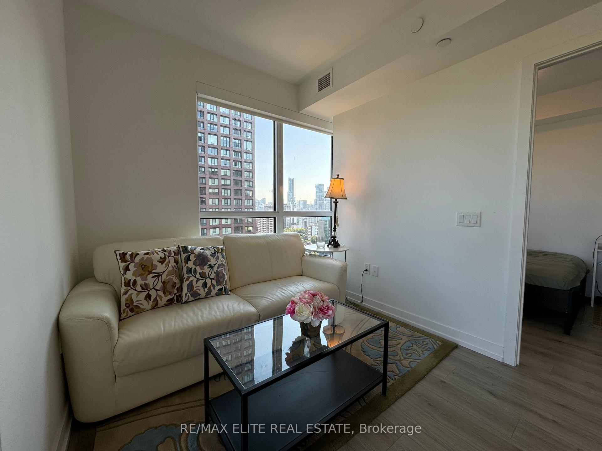 Photo 7 of Unit 1811, 395 Bloor Street E, Toronto, North St. James Town — HOMEH