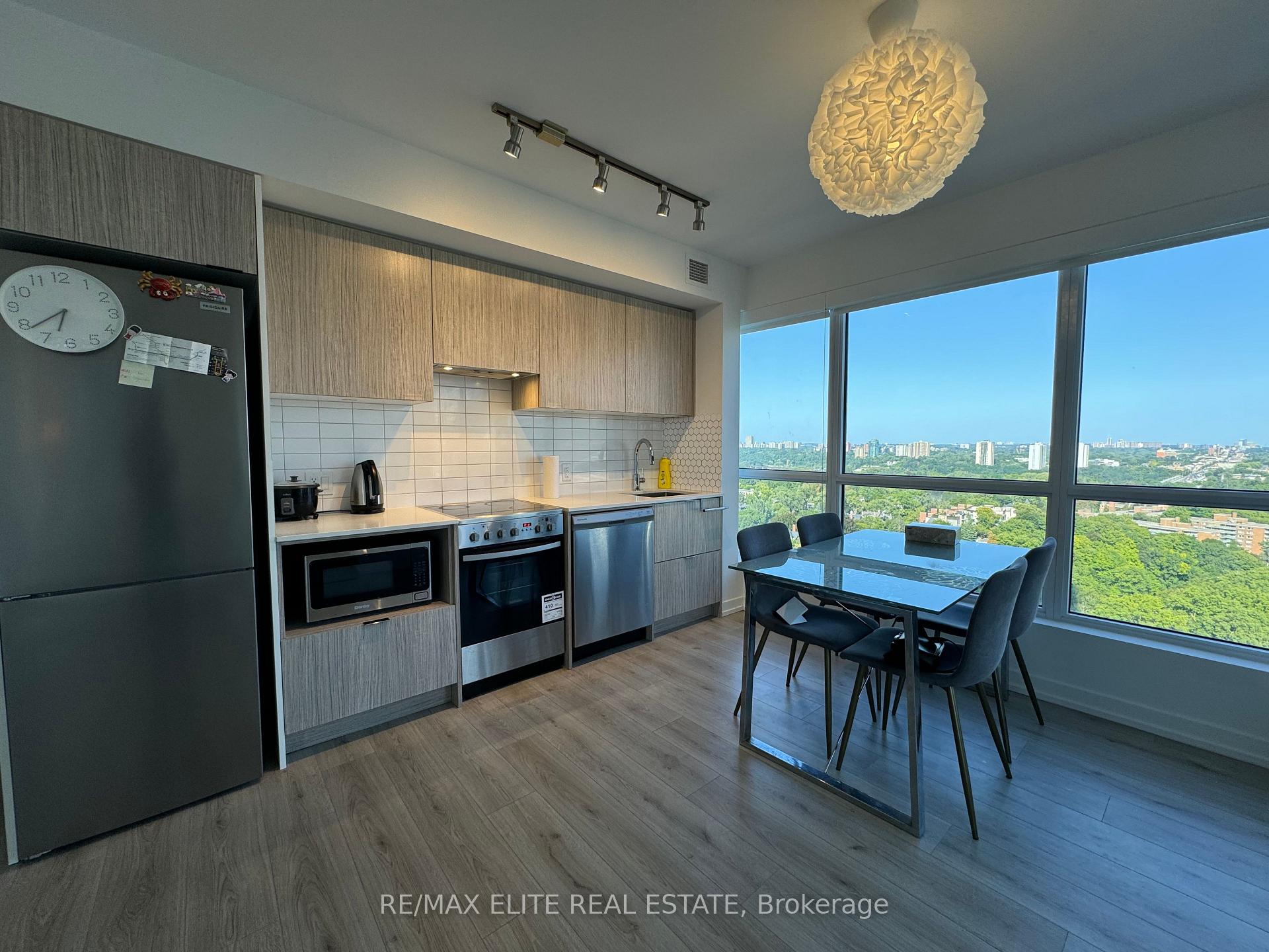 Photo 8 of Unit 1811, 395 Bloor Street E, Toronto, North St. James Town — HOMEH