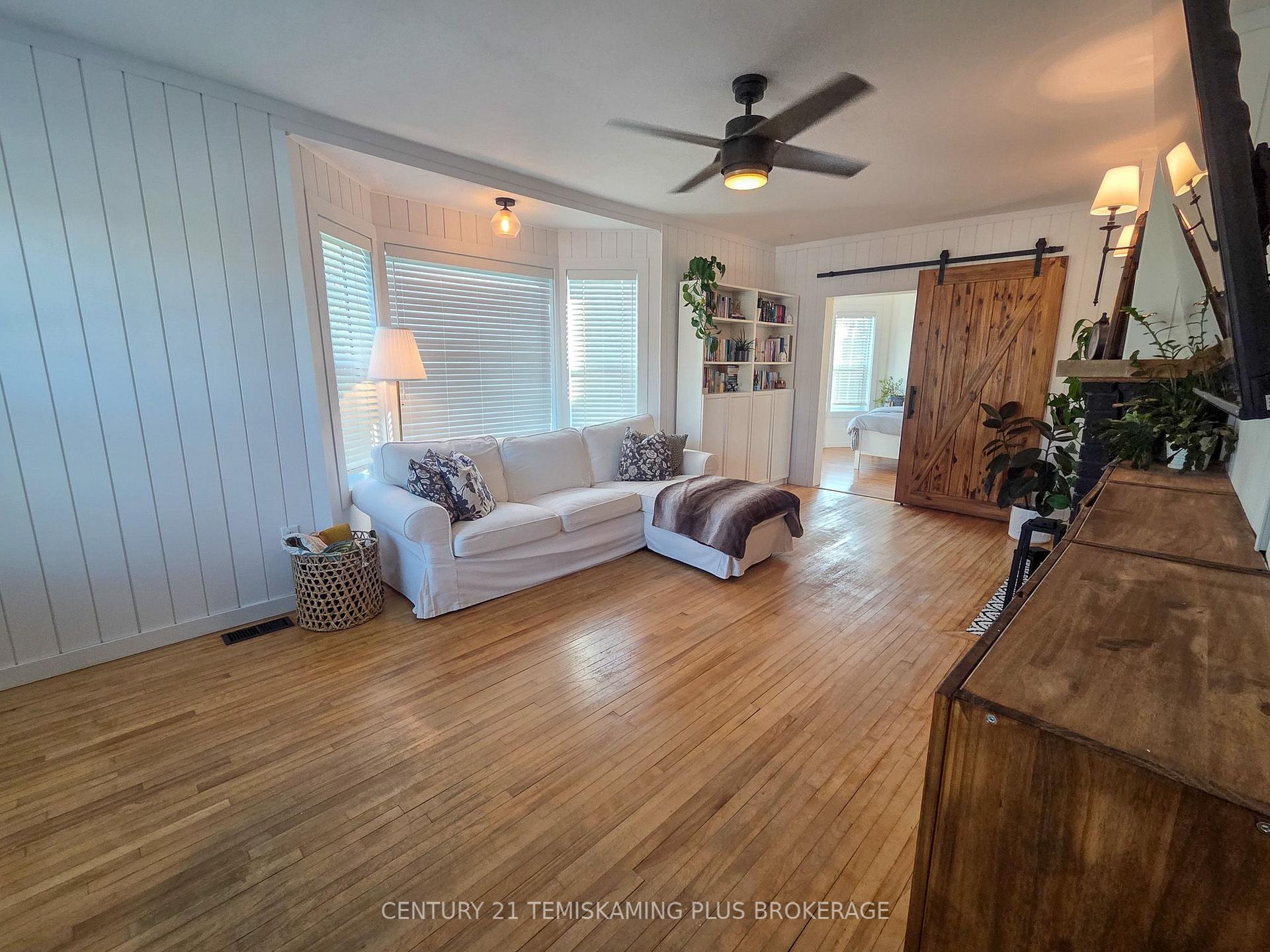 Photo 11 of 77 Third Street, Englehart — HOMEH