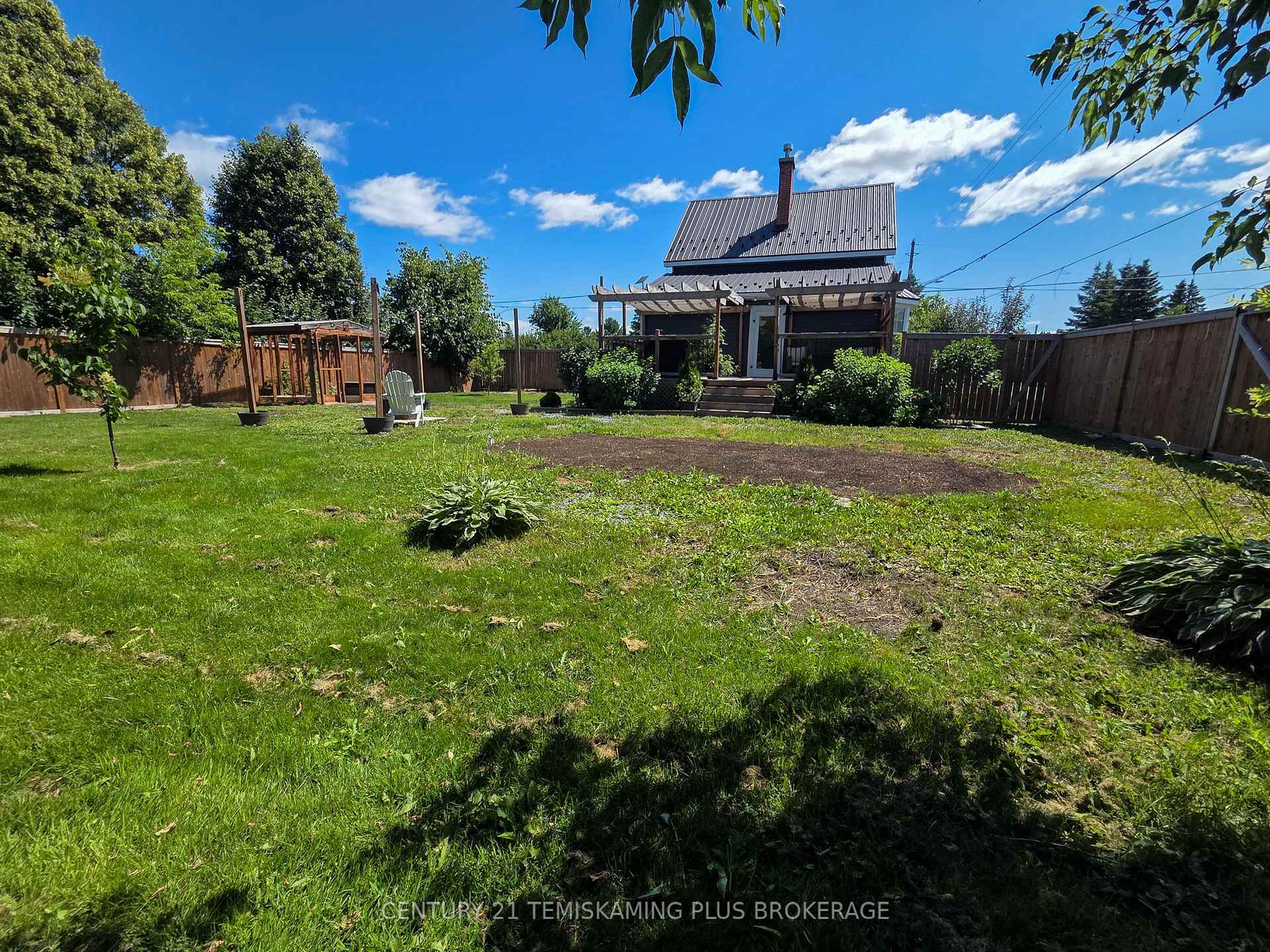 Photo 37 of 77 Third Street, Englehart — HOMEH