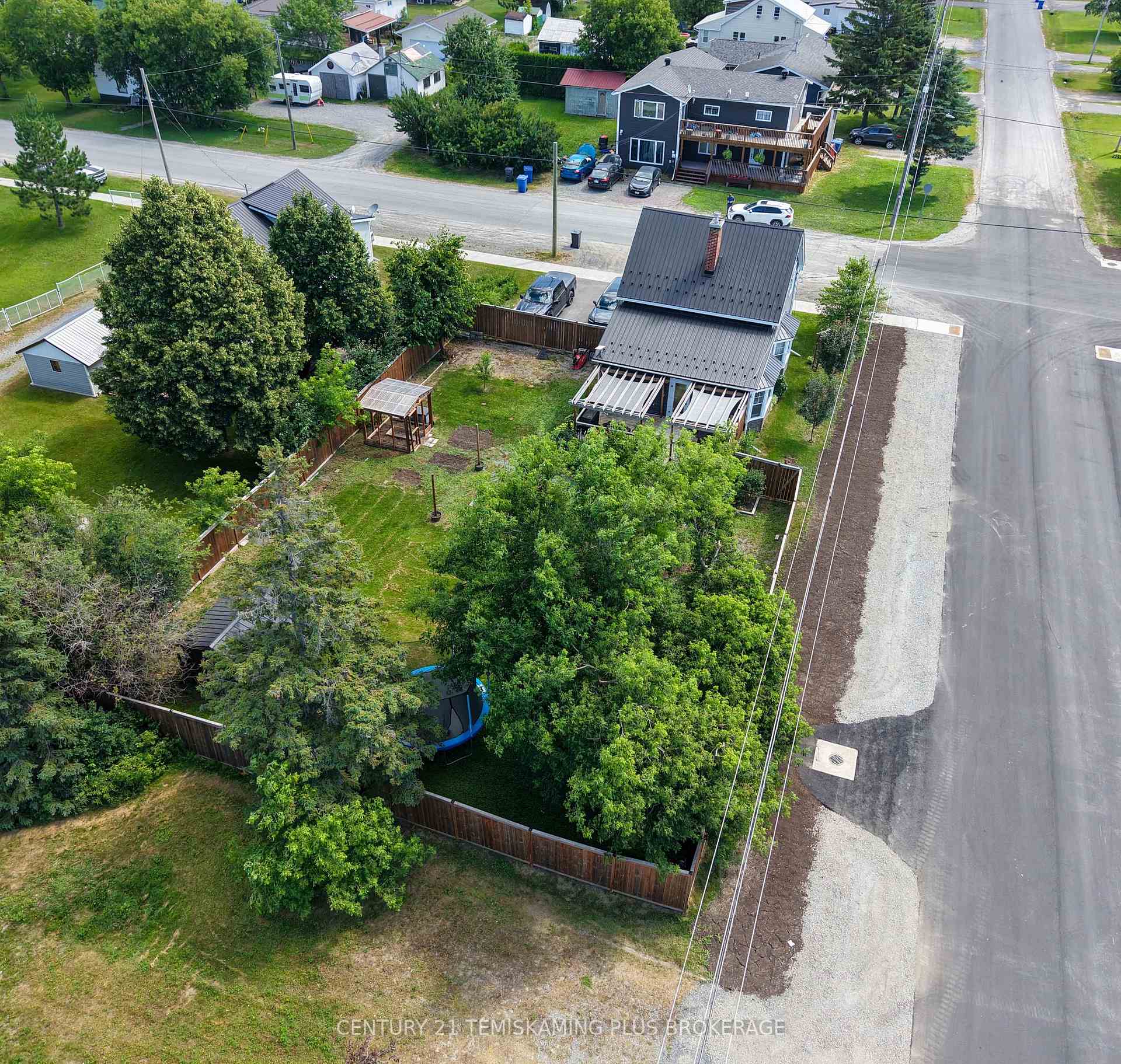 Photo 39 of 77 Third Street, Englehart — HOMEH