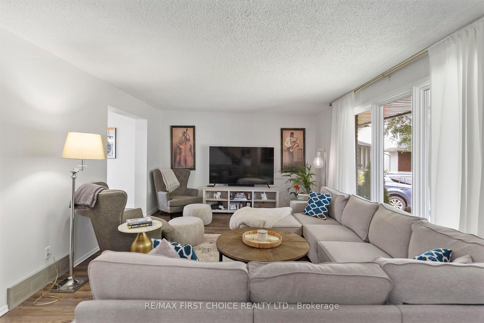 Photo 15 of 386 Lambton Place, Thunder Bay, Northwood Park — HOMEH
