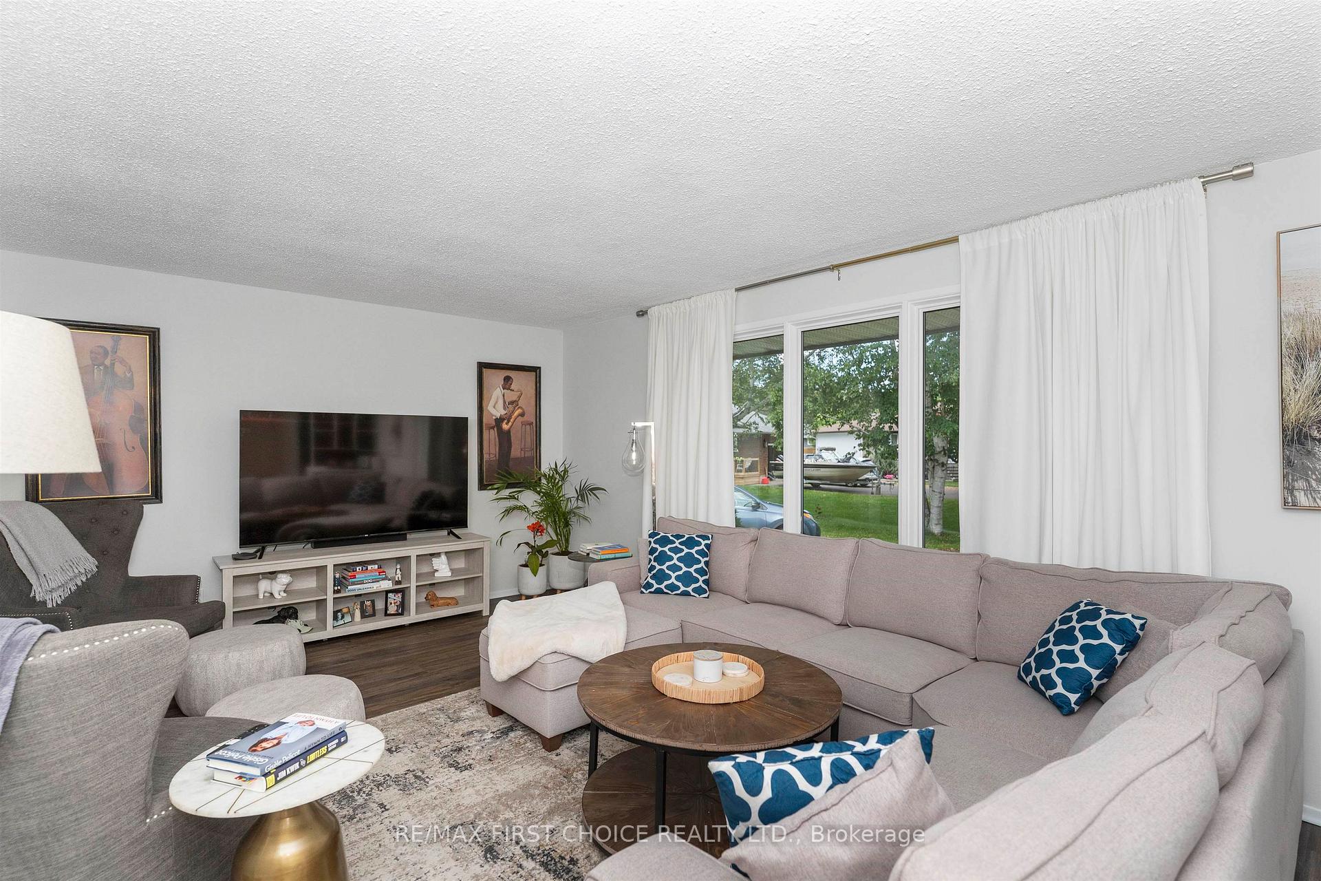 Photo 16 of 386 Lambton Place, Thunder Bay, Northwood Park — HOMEH