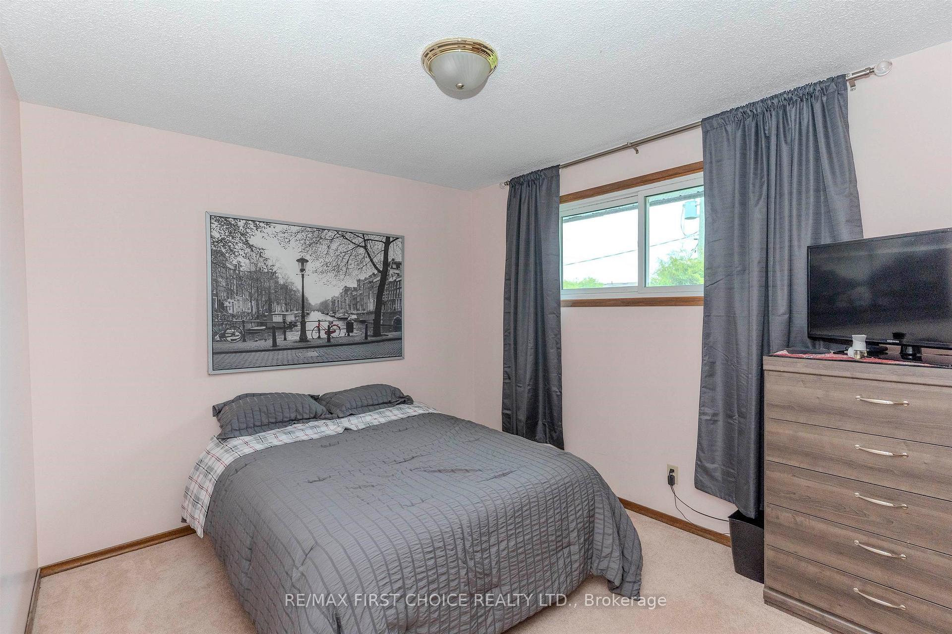Photo 23 of 386 Lambton Place, Thunder Bay, Northwood Park — HOMEH