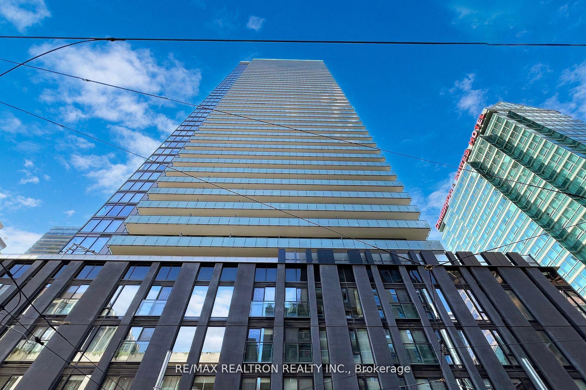 Photo 3 of Unit 2809, 25 Richmond Street E, Toronto, Church-Yonge Corridor — HOMEH