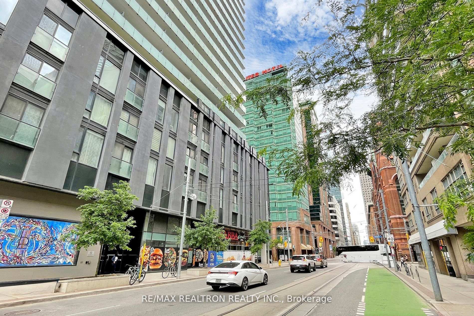Photo 7 of Unit 2809, 25 Richmond Street E, Toronto, Church-Yonge Corridor — HOMEH