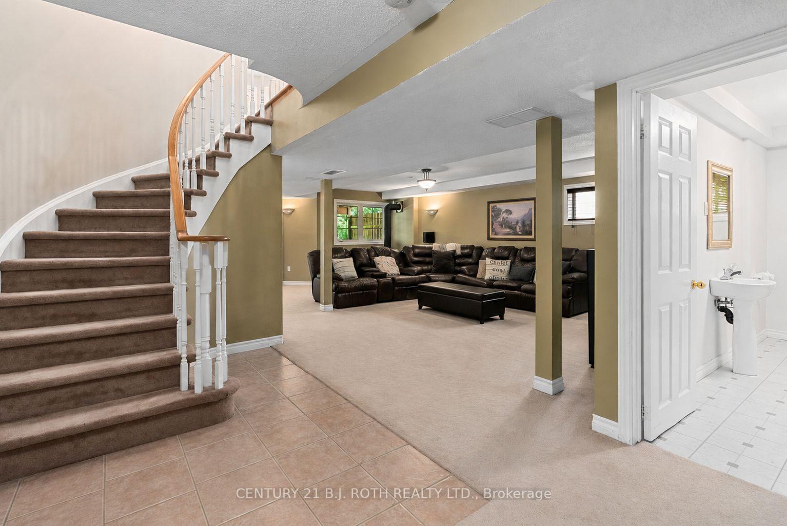 Photo 31 of 67 Grant'S Way, Barrie, Ardagh — HOMEH