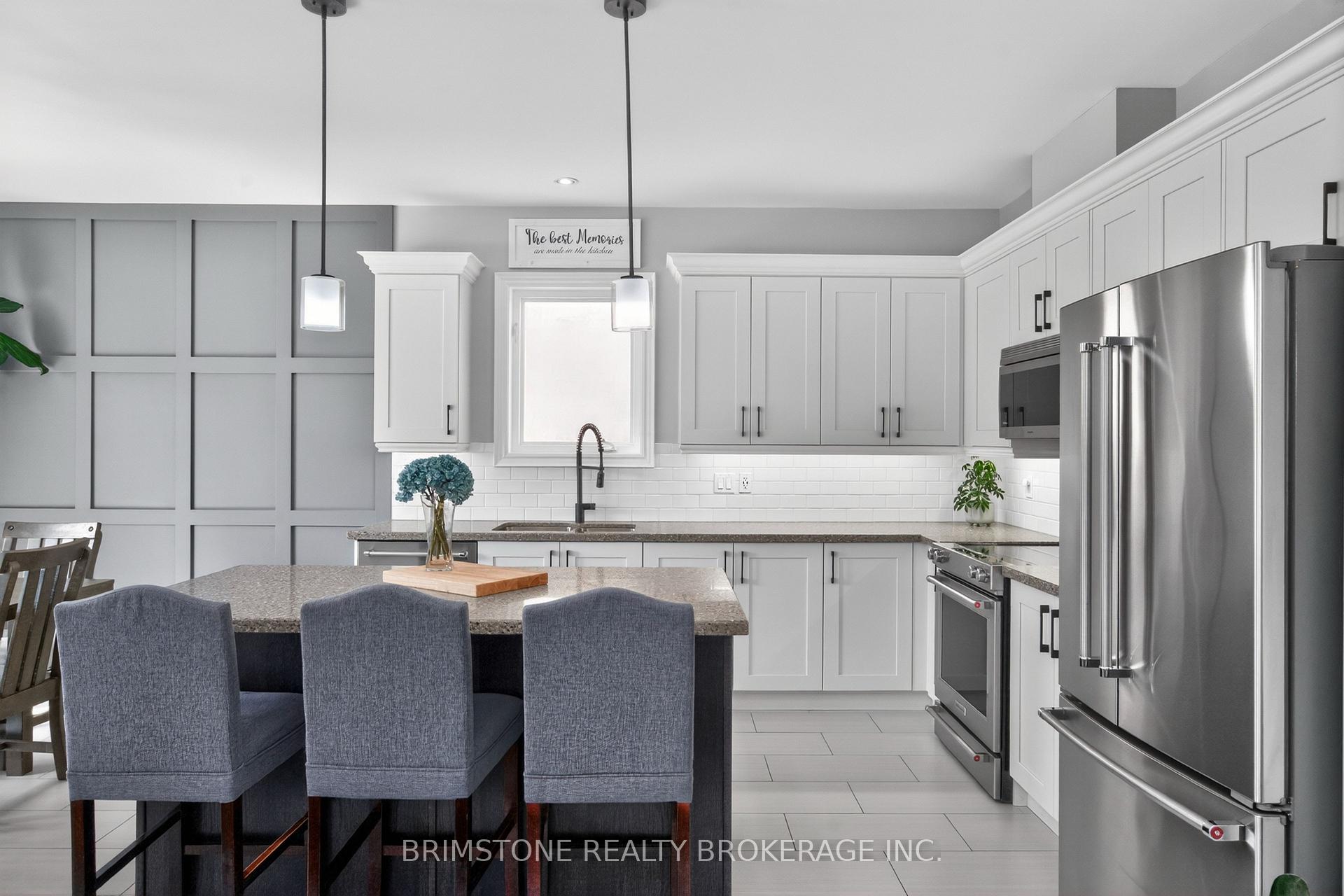 Photo 13 of 15 Lowry Court, Barrie, Edgehill Drive — HOMEH