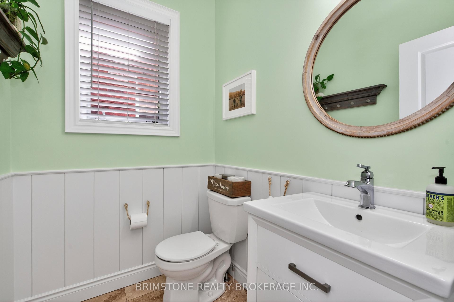 Photo 17 of 15 Lowry Court, Barrie, Edgehill Drive — HOMEH
