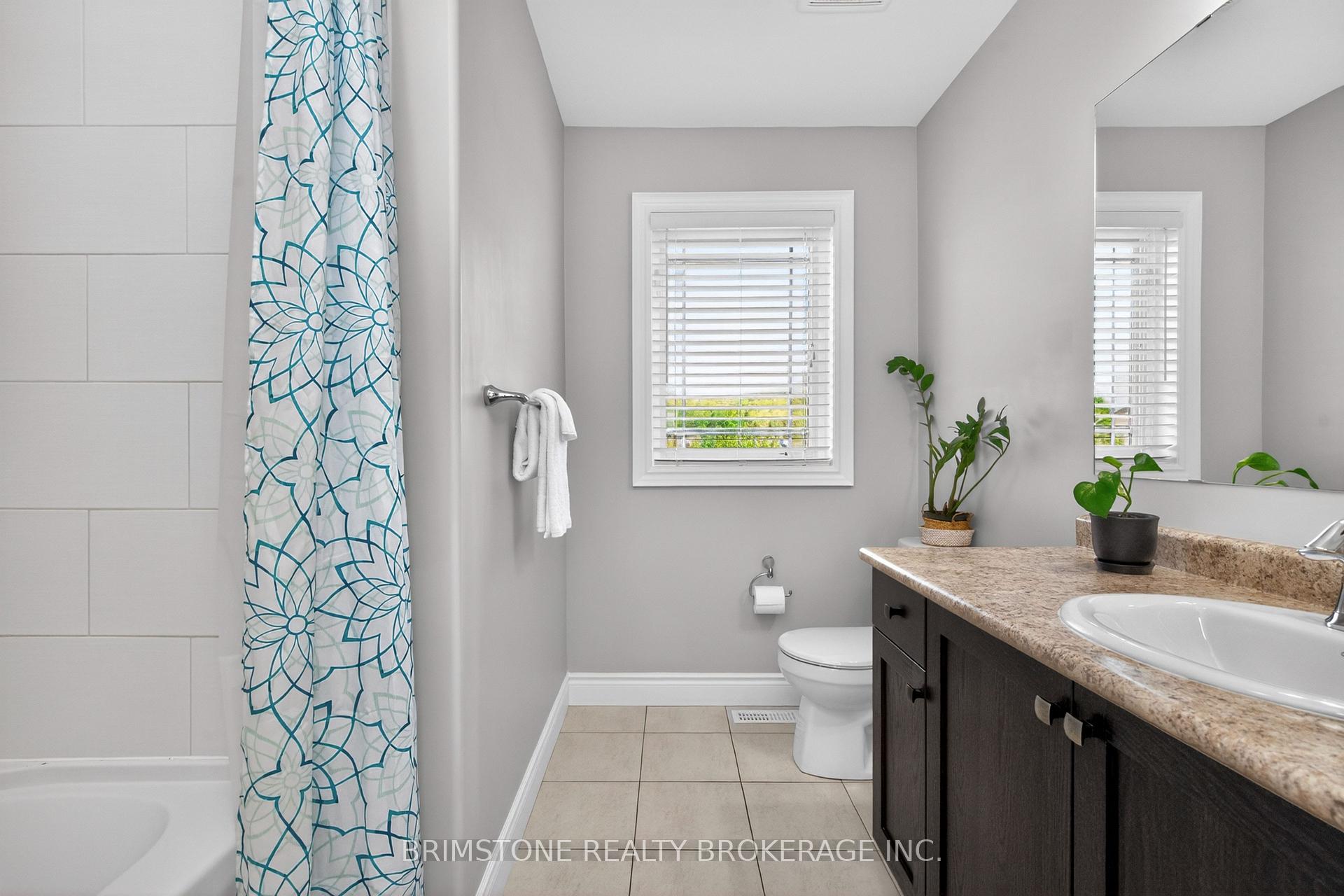 Photo 29 of 15 Lowry Court, Barrie, Edgehill Drive — HOMEH