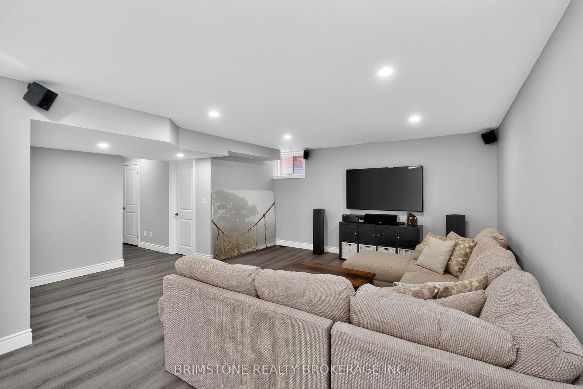 Photo 31 of 15 Lowry Court, Barrie, Edgehill Drive — HOMEH