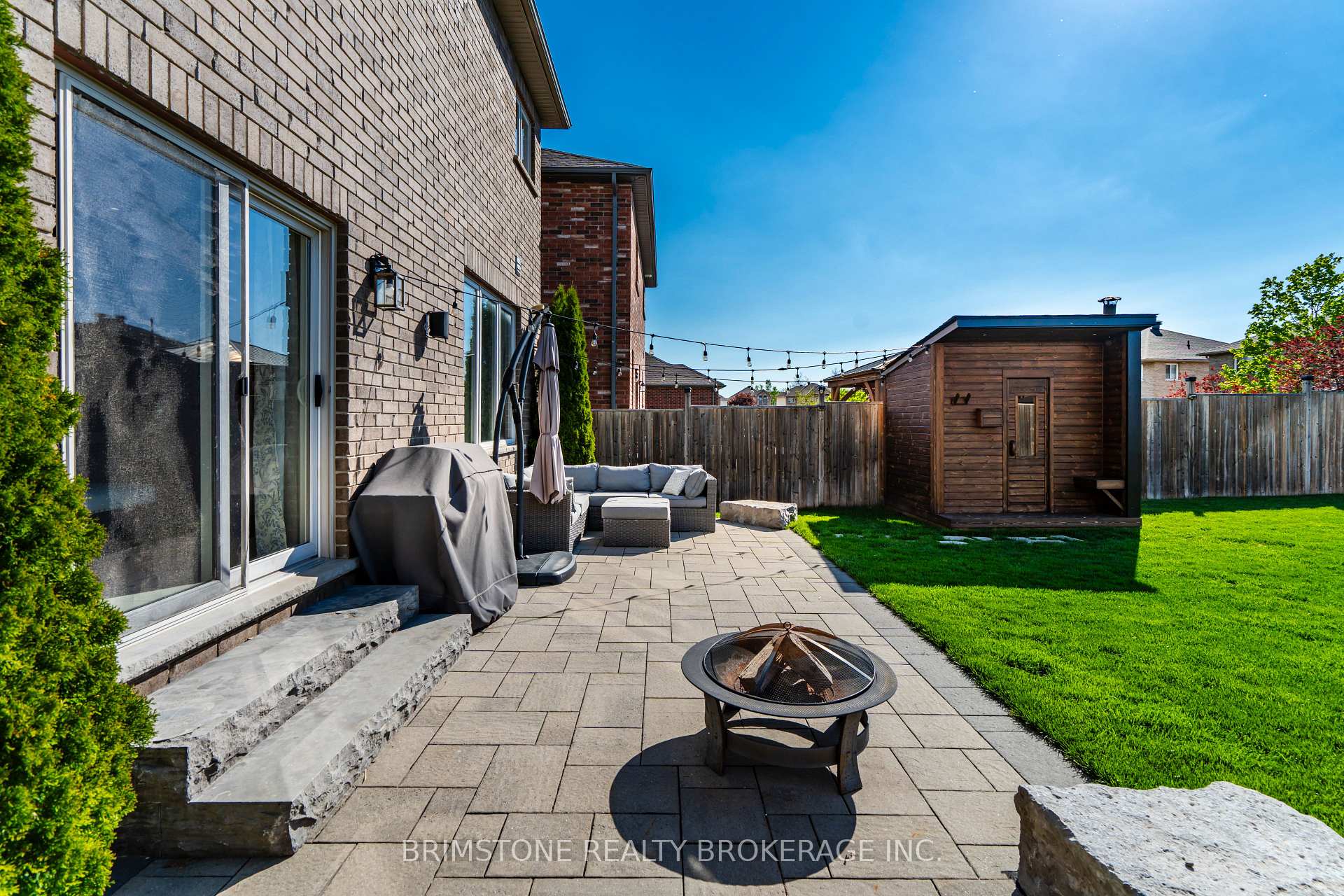 Photo 34 of 15 Lowry Court, Barrie, Edgehill Drive — HOMEH