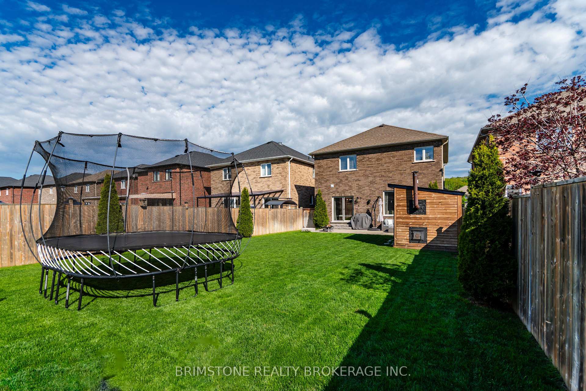 Photo 39 of 15 Lowry Court, Barrie, Edgehill Drive — HOMEH