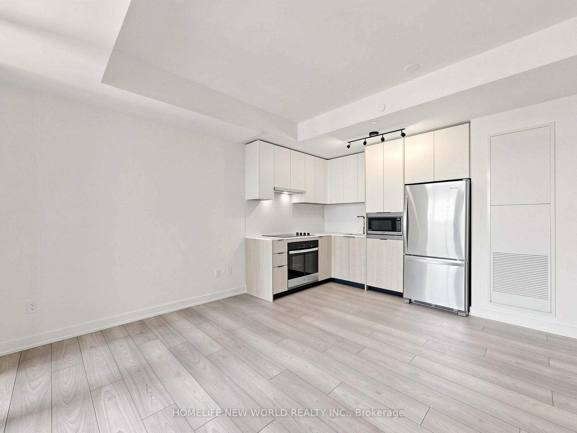 Photo 4 of Unit 819, 1007 The Queensway, Etobicoke, Islington-City Centre West — HOMEH
