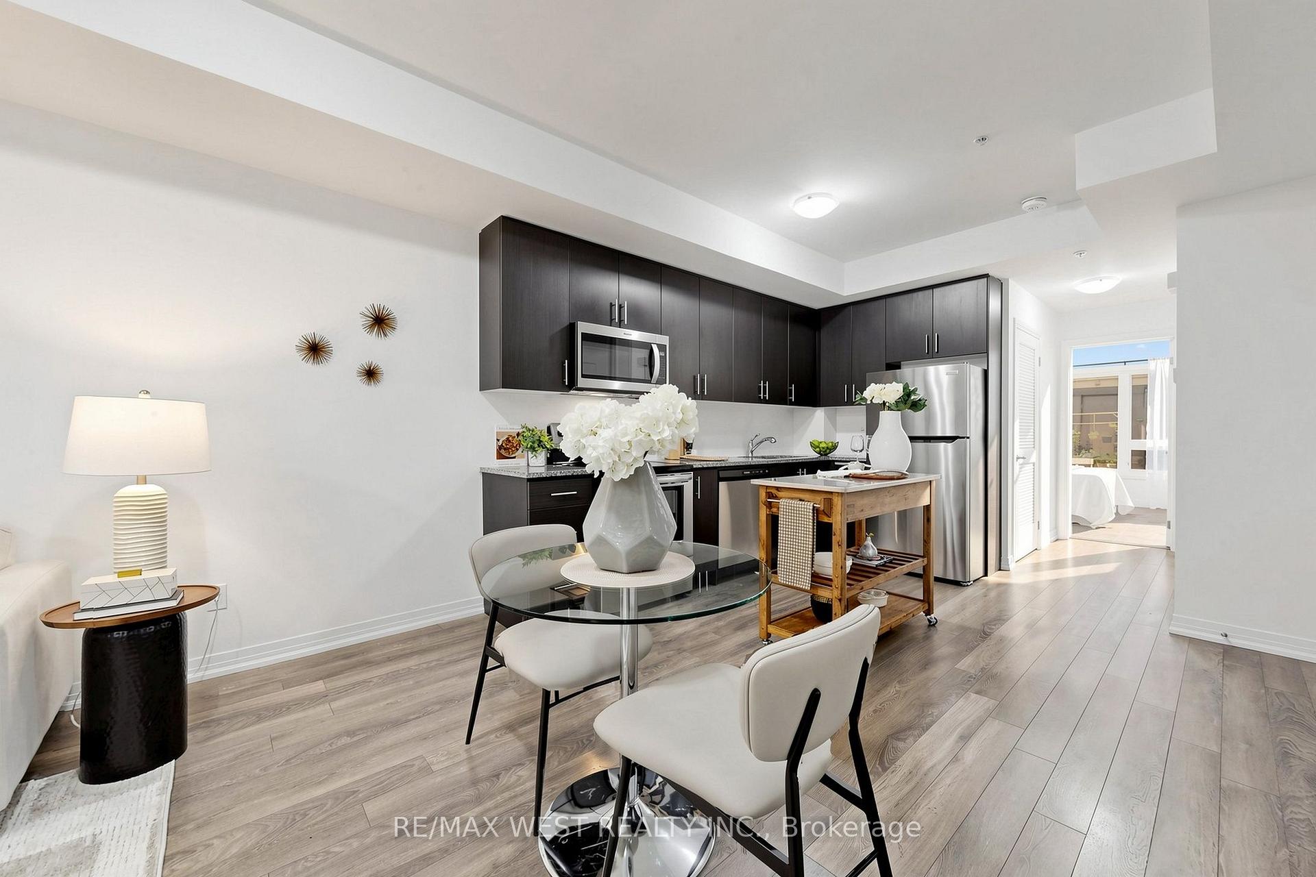 Photo 11 of Unit 404, 2635 William Jackson Drive, Pickering, Duffin Heights — HOMEH