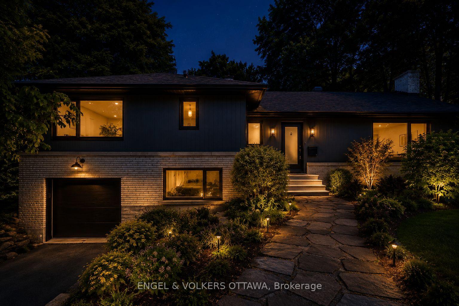 Photo 2 of 1 Amberly Place, Ottawa, Rothwell Heights — HOMEH