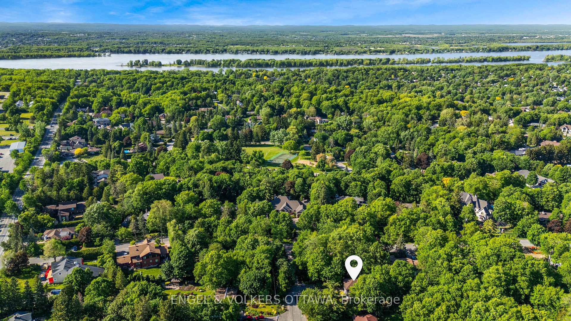 Photo 43 of 1 Amberly Place, Ottawa, Rothwell Heights — HOMEH